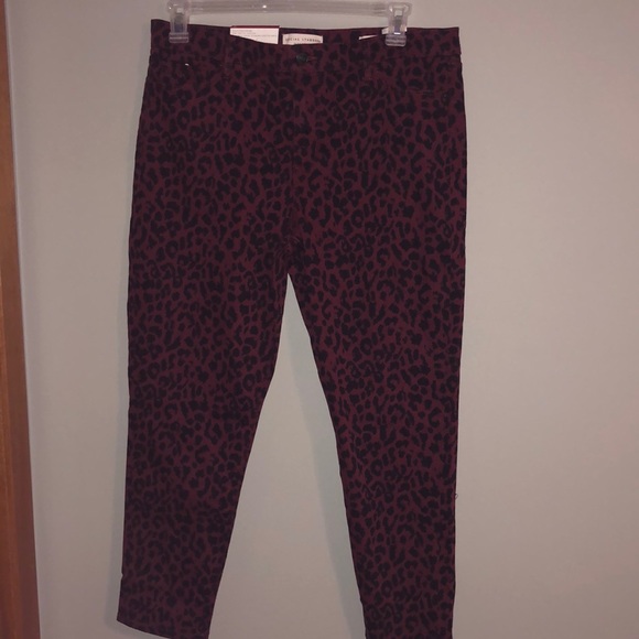 SOCIAL STANDARD Pants - BRAND NEW WOMAN’S PANTS SIZE 14! NEW WITH TAGS ON IT! 27”INSEAM , SLIM FIT!